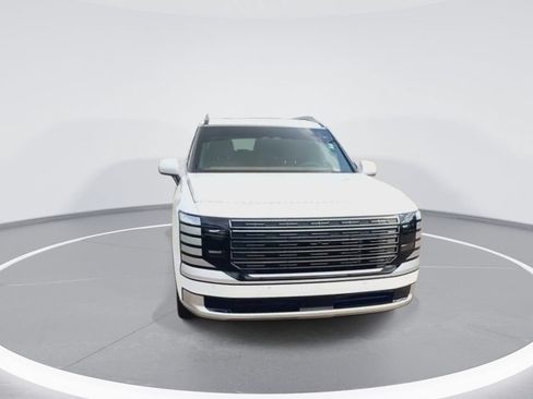 Used 2026 Hyundai Palisade Calligraphy FWD image 3