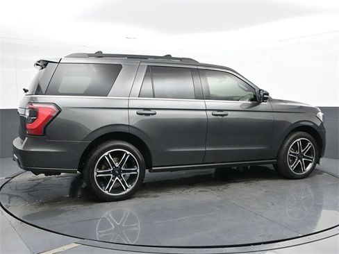 Used 2019 Ford Expedition Limited w/ Equipment Group 303A image 8