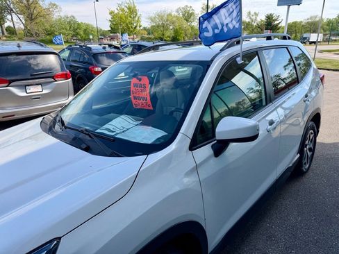 Used 2023 Subaru Forester Premium AWD/4WD image 7
