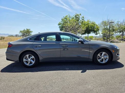 Used 2023 Hyundai Sonata SE w/ Preferred Accessory Package FWD image 21