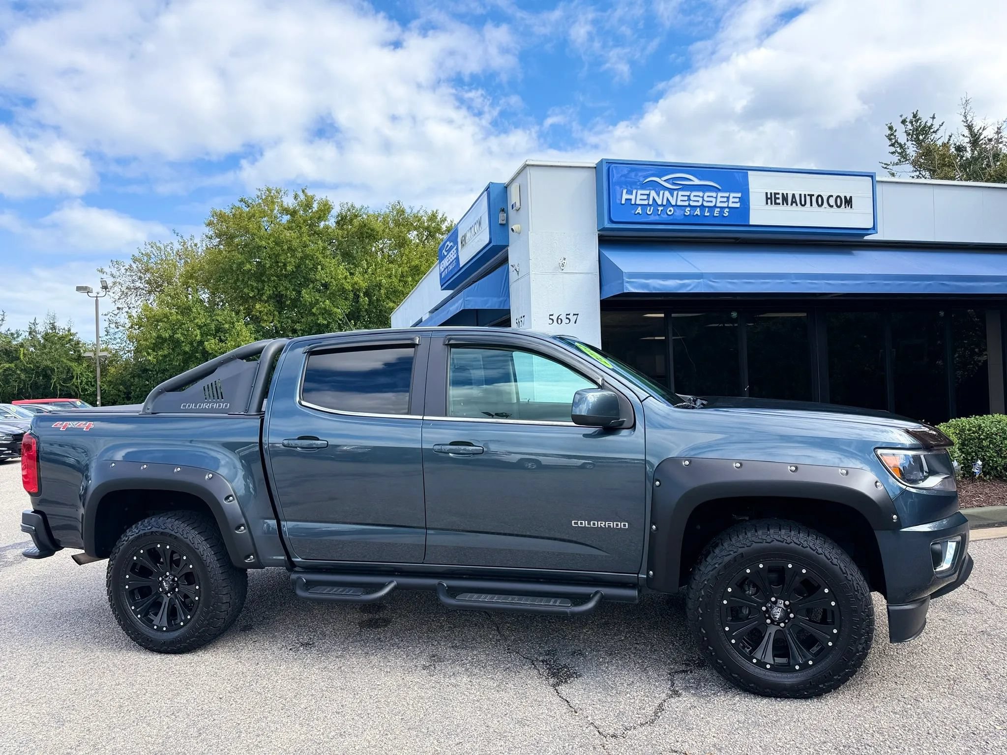 Used 2019 Chevrolet Colorado LT w/ LT Convenience Package AWD/4WD image 29