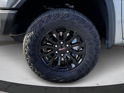 Used 2023 GMC Sierra 1500 AT4X image 34