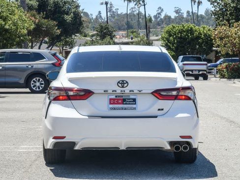 Used 2024 Toyota Camry SE FWD image 8