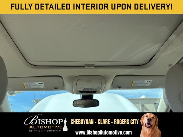 Used 2023 Buick Enclave Essence w/ Experience Buick Package AWD/4WD image 3