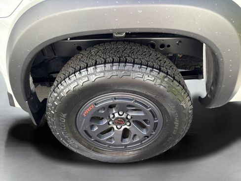 Used 2026 Nissan Frontier PRO-4X AWD/4WD image 26