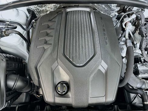 New 2026 Porsche Macan image 31