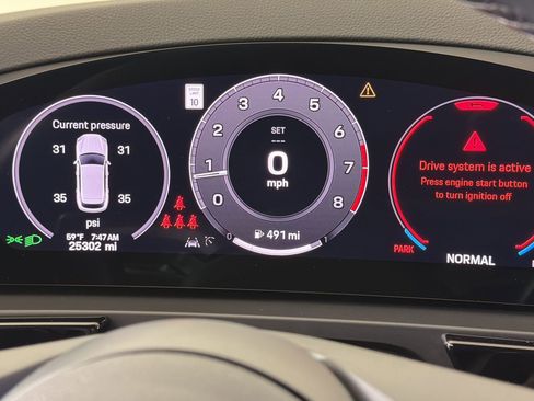 Certified 2024 Porsche Cayenne image 22