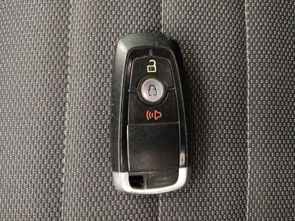 Used 2020 Ford Edge SE FWD image 32