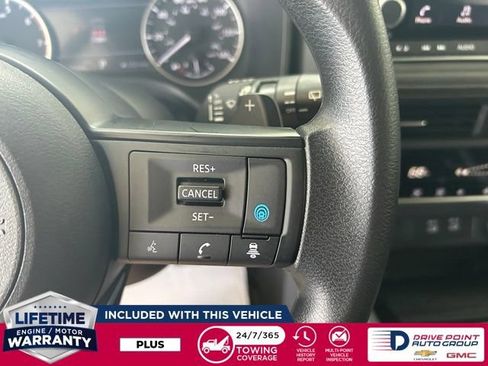 Used 2024 Nissan Rogue SV AWD/4WD image 18