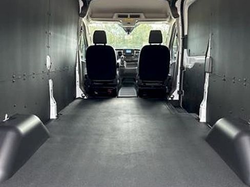 New 2025 Ford Transit 250 148 Medium Roof w/ Load Area Protection Package image 9