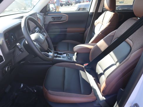 New 2025 Ford Bronco Sport Outer Banks image 16