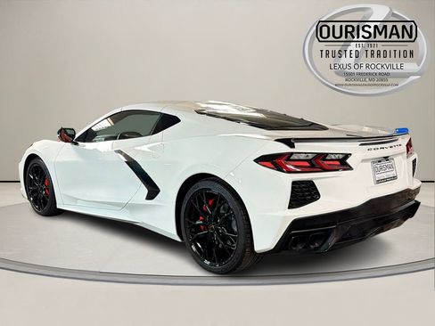 Used 2024 Chevrolet Corvette Stingray Preferred Cpe w/ Stealth Interior Trim Package image 8