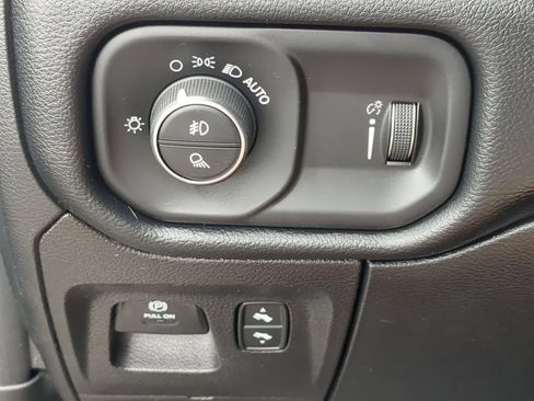 Used 2020 RAM 1500 Big Horn AWD/4WD image 28