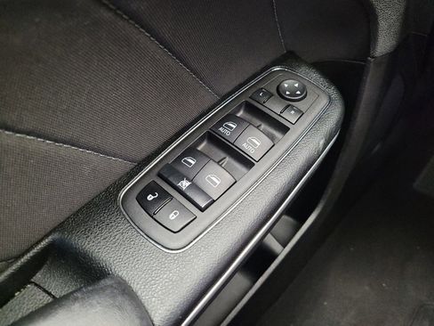 Used 2022 Dodge Charger SXT image 27