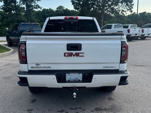 Used 2017 GMC Sierra 1500 Denali AWD/4WD image 4