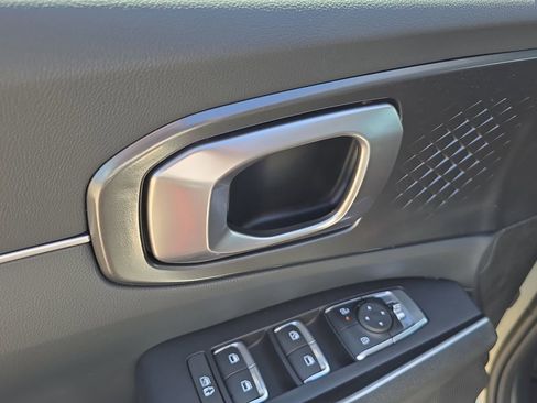 New 2026 Kia Sorento LX image 18