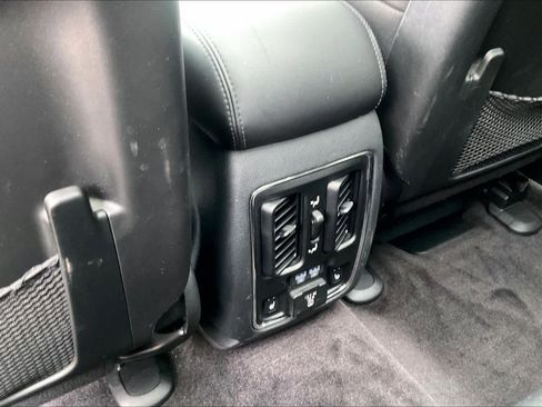 Used 2018 Jeep Grand Cherokee Limited w/ Luxury Group II AWD/4WD image 36