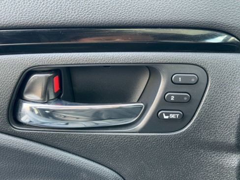 Used 2021 Honda Pilot Touring image 17