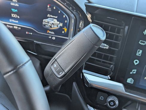 Used 2025 Chevrolet Silverado 1500 LT w/ Protection Package image 32