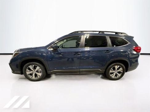 Used 2025 Subaru Ascent Premium AWD/4WD image 8