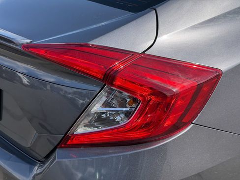 Used 2017 Honda Civic EX-T image 6