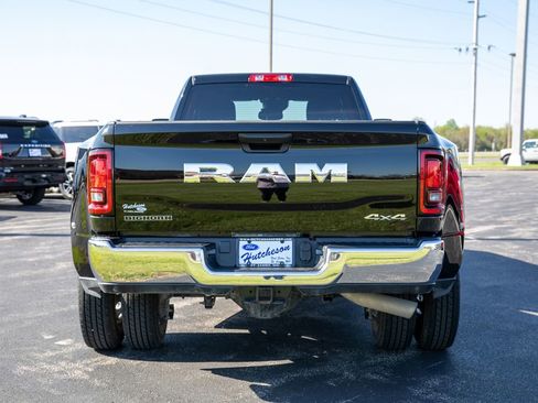 Used 2025 RAM 3500 Big Horn AWD/4WD image 8