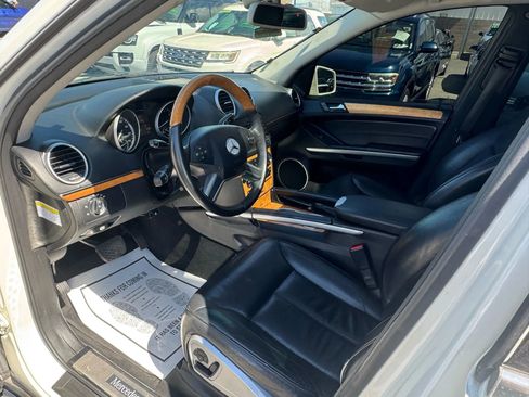 Used 2012 Mercedes-Benz GL 550 4MATIC image 10
