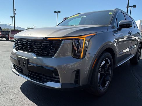 Used 2025 Kia Sorento SX Prestige AWD/4WD image 7