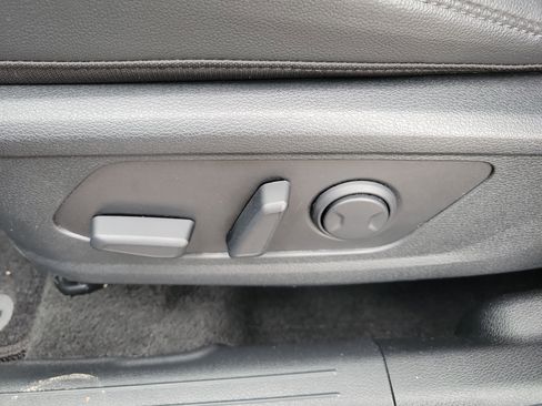 Certified 2025 Kia Sportage SX image 26