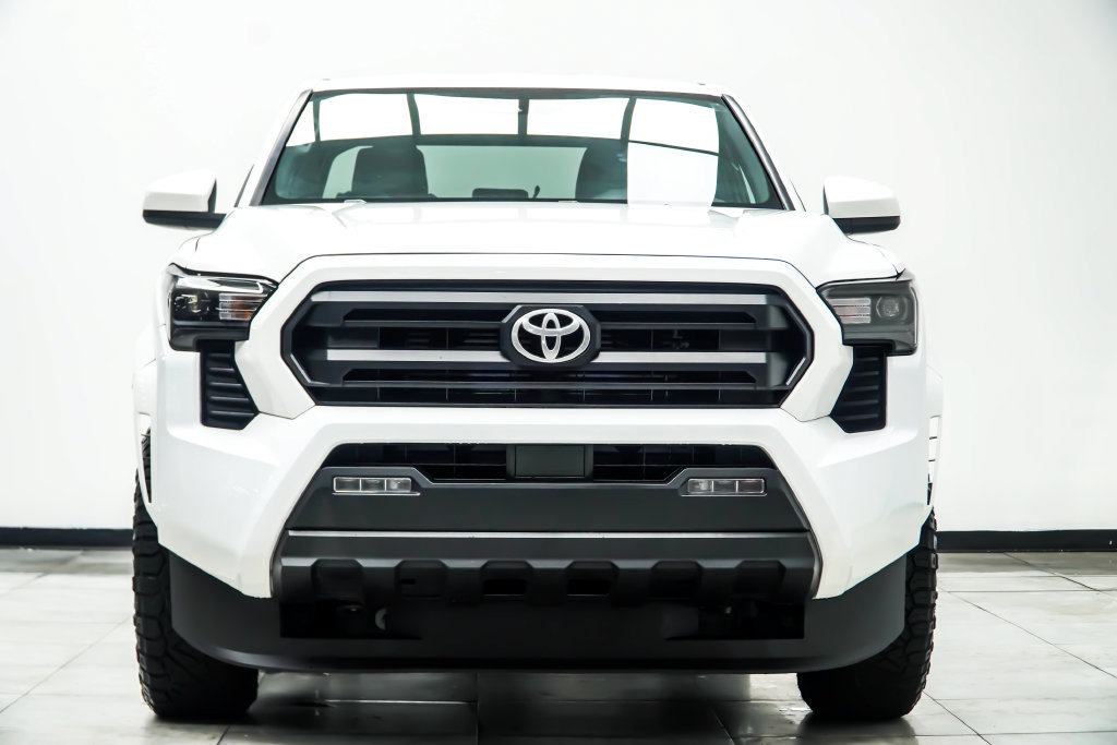 Used 2024 Toyota Tacoma SR5 RWD image 11
