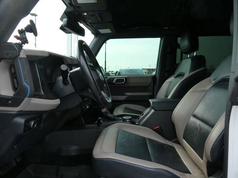 Used 2023 Ford Bronco Wildtrak AWD/4WD image 21