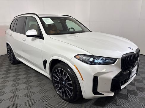 Certified 2024 BMW X5 xDrive40i w/ M Sport Package AWD/4WD image 4