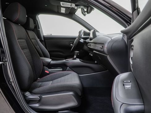 Used 2026 Honda HR-V Sport image 32