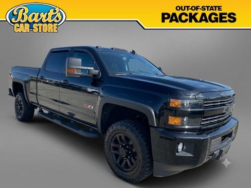 Used 2019 Chevrolet Silverado 2500 LT w/ Midnight Edition AWD/4WD image 1