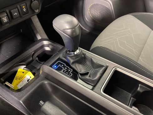 Certified 2023 Toyota Tacoma TRD Off-Road image 22