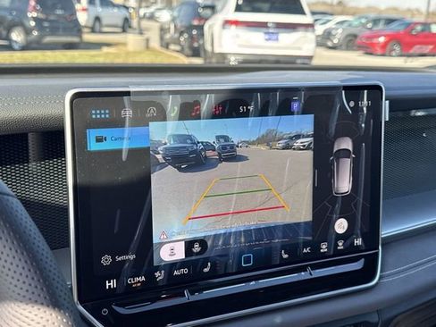 New 2026 Volkswagen Tiguan SE R-Line AWD/4WD image 19