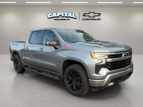 Used 2023 Chevrolet Silverado 1500 RST w/ Z71 Off-Road Package image 7