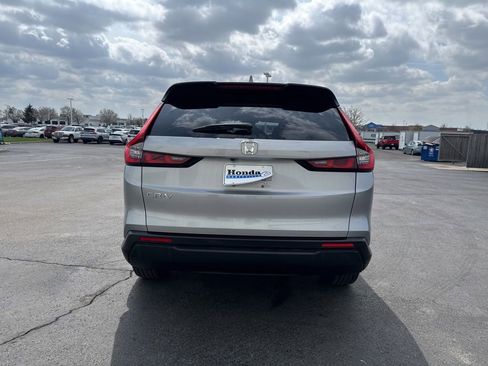 Used 2023 Honda CR-V EX image 6