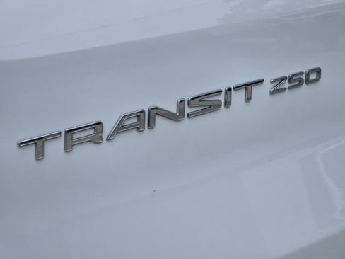 Used 2023 Ford Transit 250 Low Roof RWD image 15