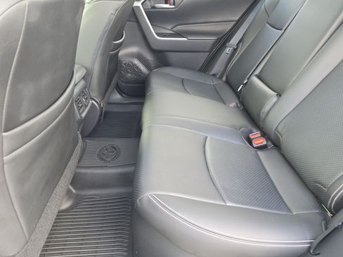 Certified 2025 Toyota RAV4 XLE w/ Convenience Package AWD/4WD image 10