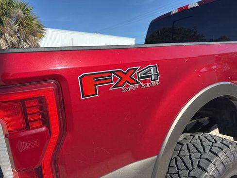 Used 2019 Ford F250 King Ranch w/ King Ranch Ultimate Package AWD/4WD image 3