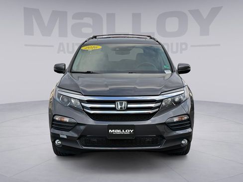 Used 2016 Honda Pilot Touring image 8