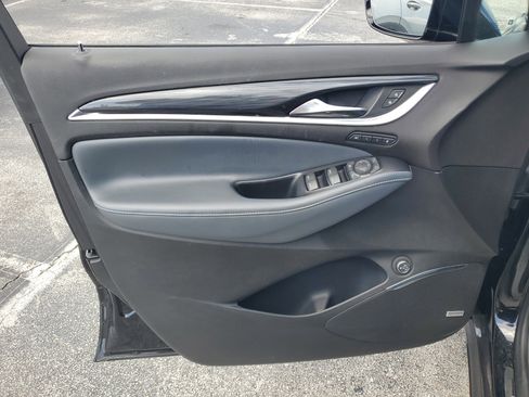 Used 2022 Buick Enclave Premium w/ Experience Buick Package image 10