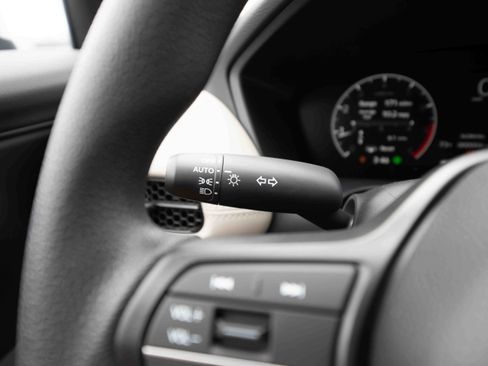 New 2026 Honda HR-V LX image 13