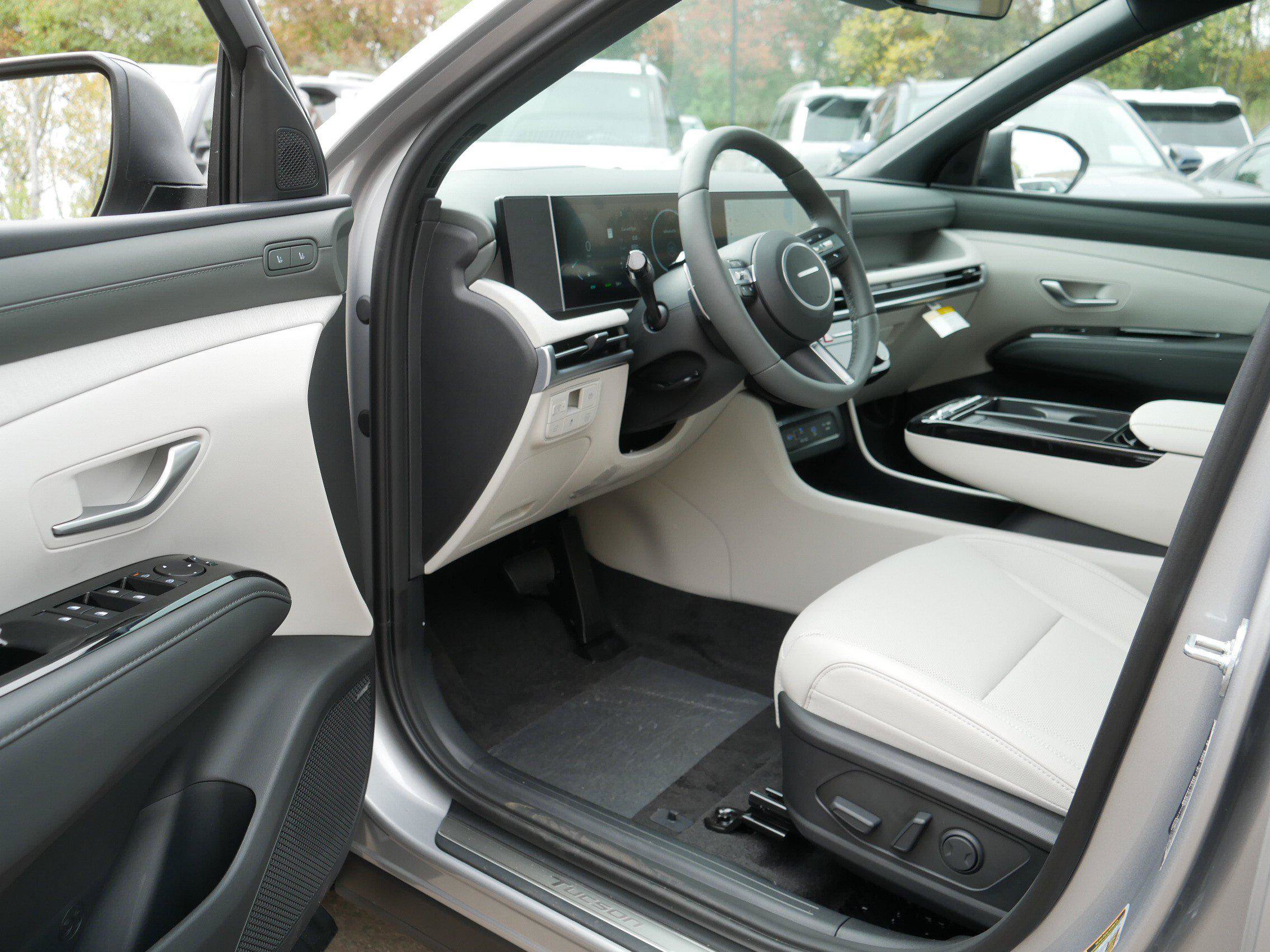 New 2026 Hyundai Tucson Limited w/ Tow & Go Package AWD/4WD image 5