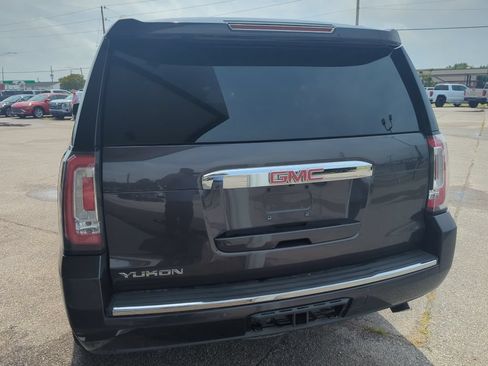 Used 2016 GMC Yukon Denali w/ Open Road Package AWD/4WD image 5