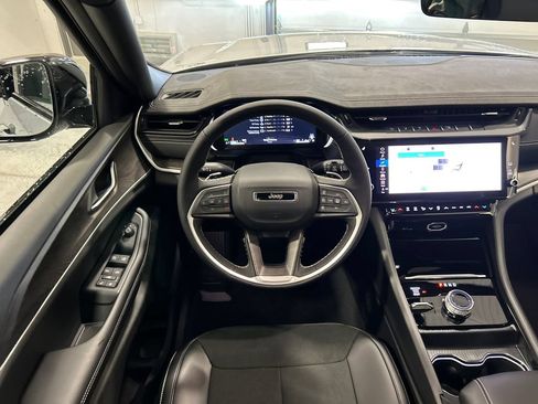 New 2026 Jeep Grand Cherokee L 4WD image 28