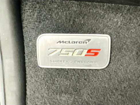 Used 2025 McLaren 750S Spider image 26