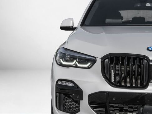 Used 2021 BMW X5 M50i image 60