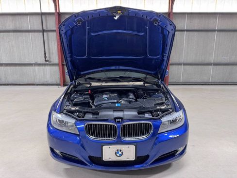 Used 2010 BMW 328i xDrive Wagon AWD/4WD image 26